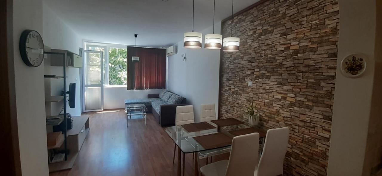 Nana'S Apartment Varna Dış mekan fotoğraf